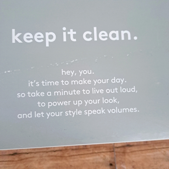 Heyday U V Sanitizing Box For Small Electronics 1 Count - Picture 3 of 7